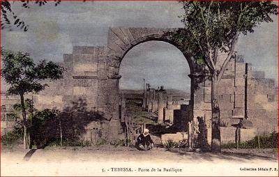 Tebessa-PorteBasilique
