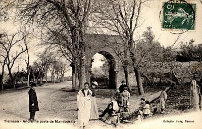 Tlemcen-AnciennePorteMandourats