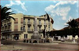 Arzew-PlaceRepublique-MonumentMorts
