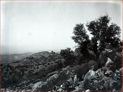 Kabylie-VillageSentier