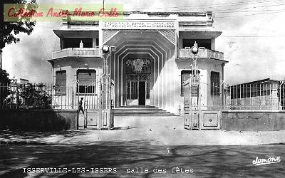 Les-Issers-SalleFetes-01