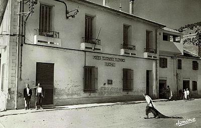 Ouadhias-LaPoste-01